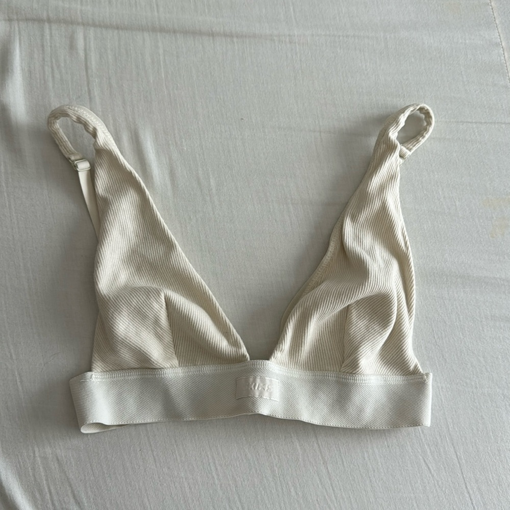 skims plunge cotton bra